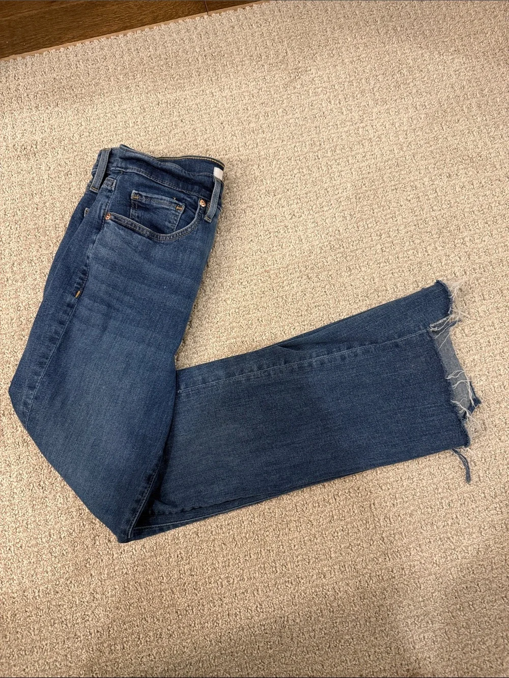 Step Hem High Rise Kick Crop Jeans in Classic Mid Wash size 25/0 - Picture 5 of 5